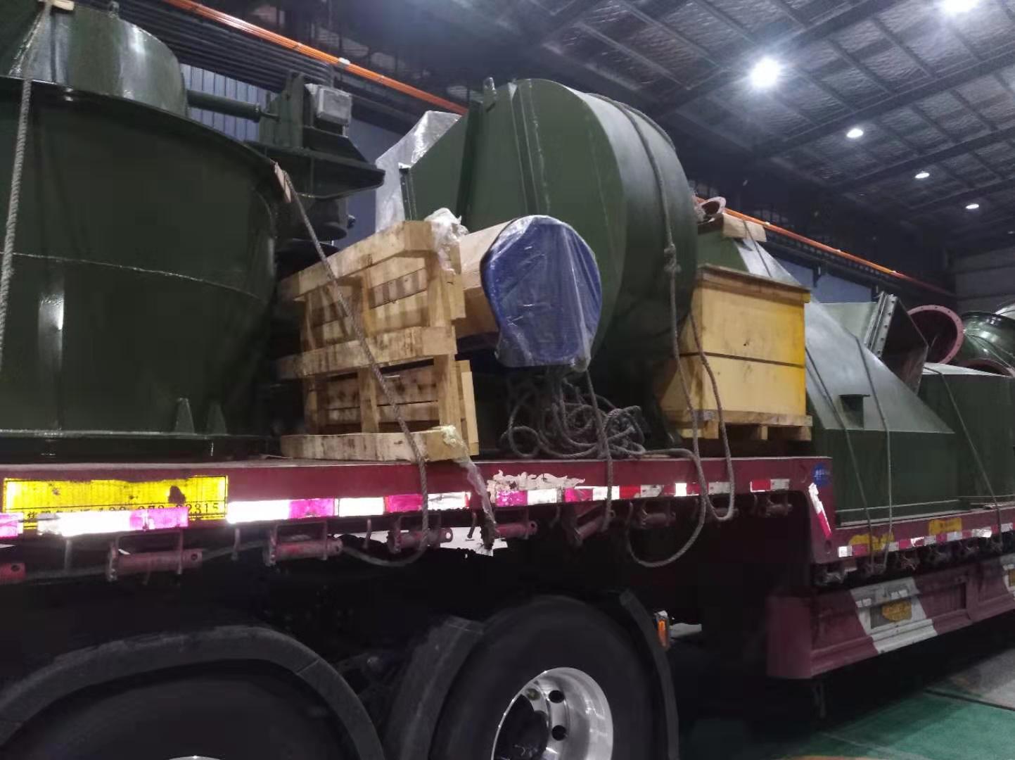 磨粉机